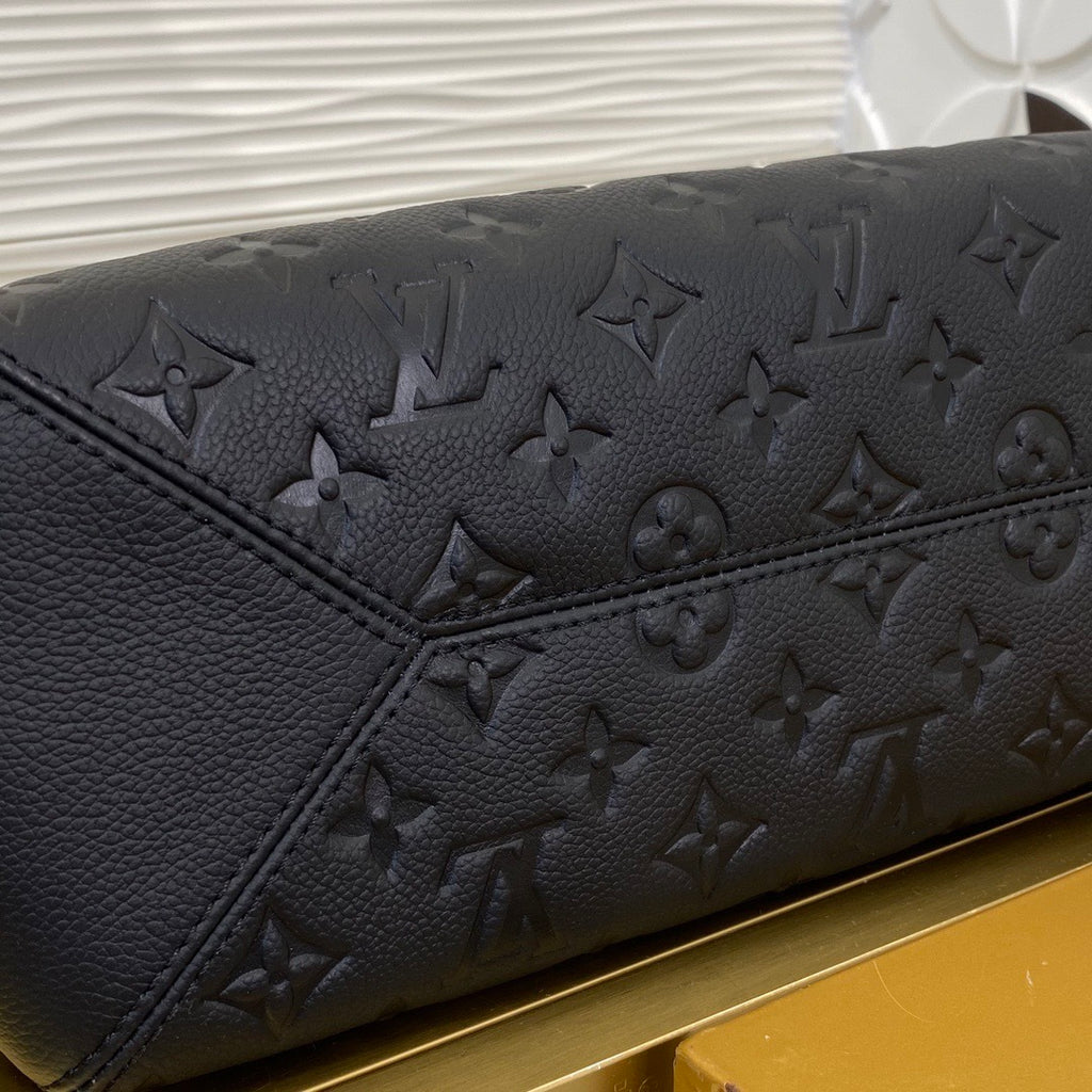 Bell Ave Monogram Chain Shoulder Bag – Noir Edition