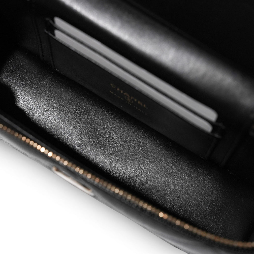 Bell Ave Quilted Vanity Crossbody – Black