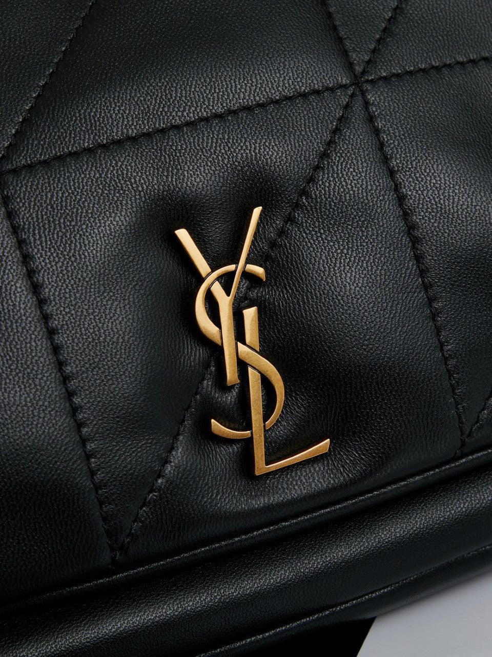 Luxe Quilted Chain Shoulder Bag – Black