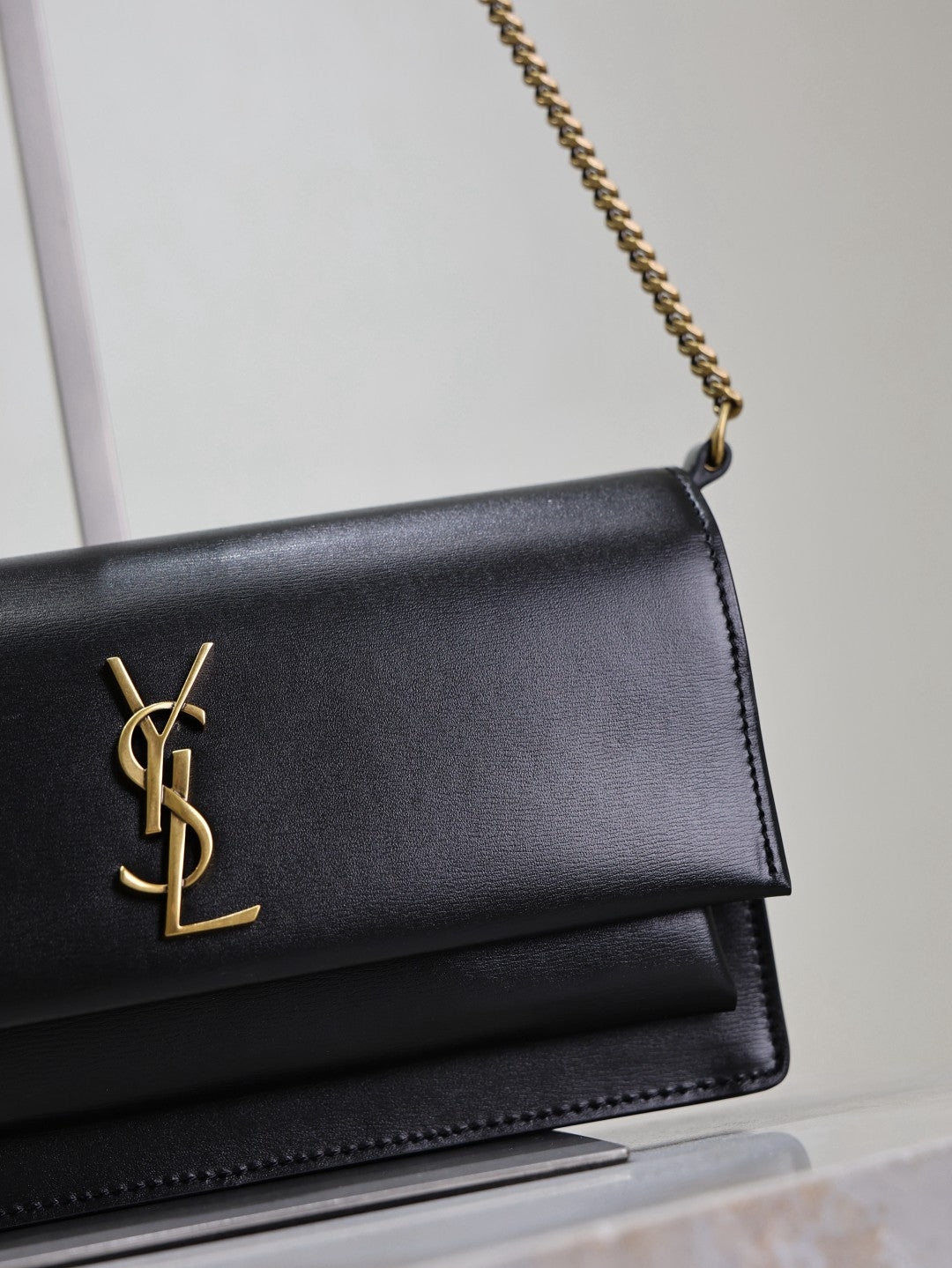 Slim Leather Chain Shoulder Bag – Black