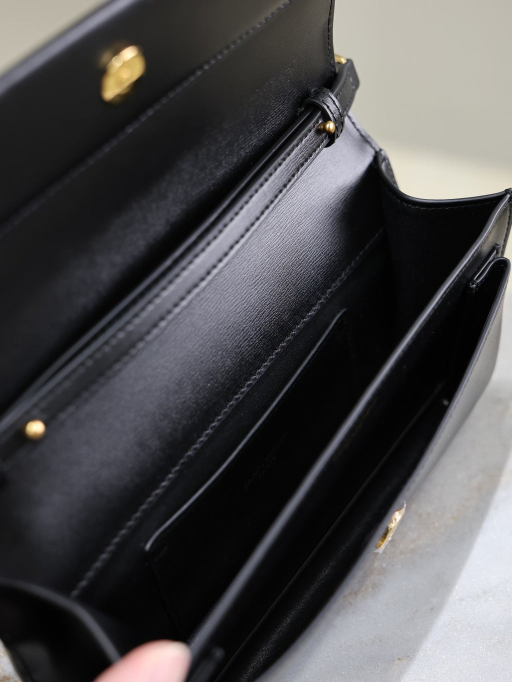 Slim Leather Chain Shoulder Bag – Black