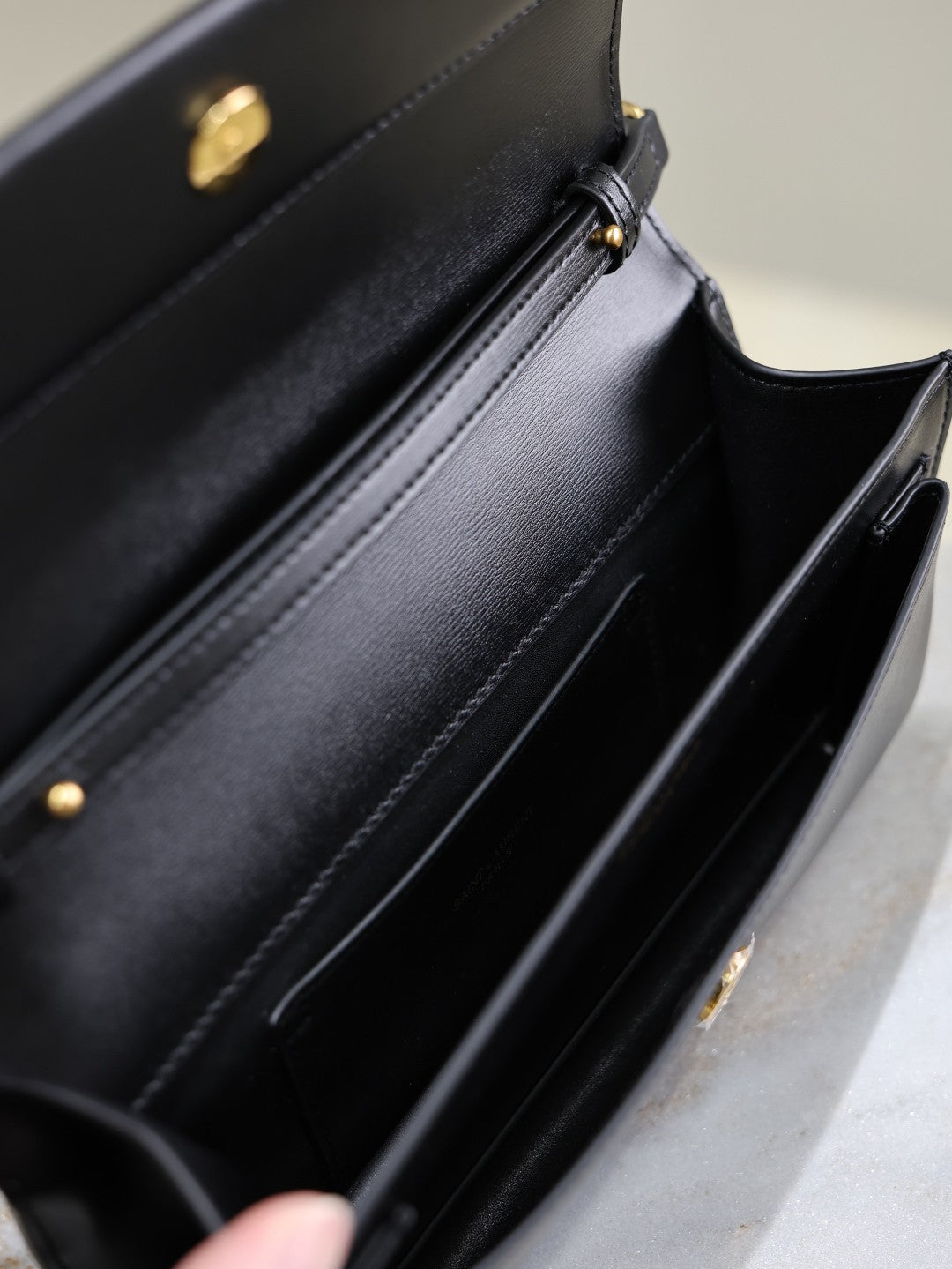 Slim Leather Chain Shoulder Bag – Black